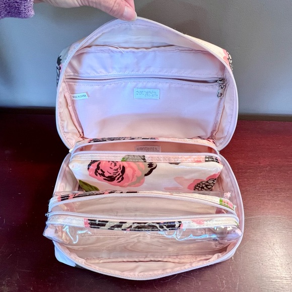 Travel makeup bag with two removable zippered pouches. - Picture 2 of 10